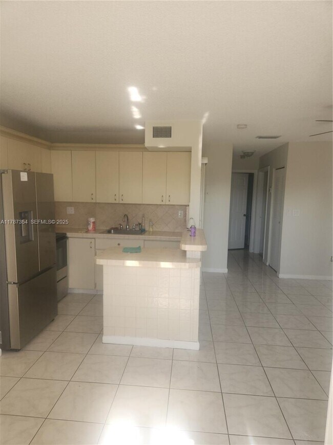 Building Photo - 455 NW 210th St