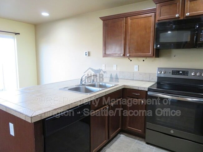 Building Photo - 19915 18th Ave Ct E