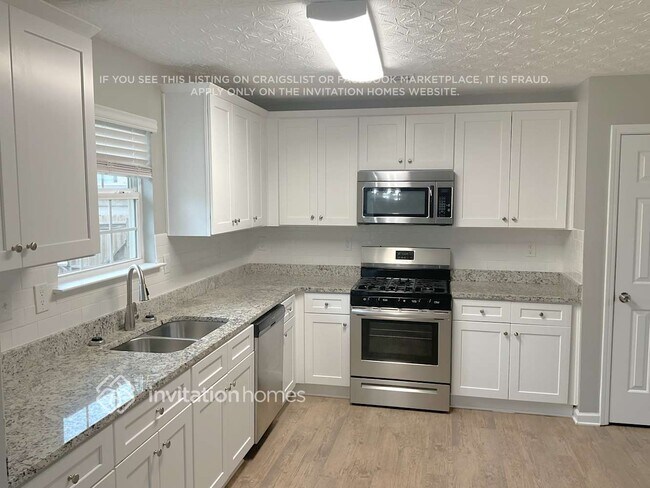Foto del edificio - 300 Sarasota Ln