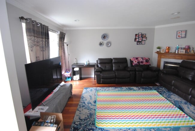 Building Photo - 57 Cadogan Way