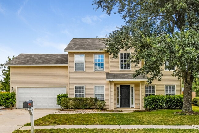 Building Photo - 14139 Crestwick Dr W