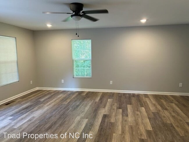 Building Photo - 3 br, 2 bath House - 641 Oak Summit Rd,