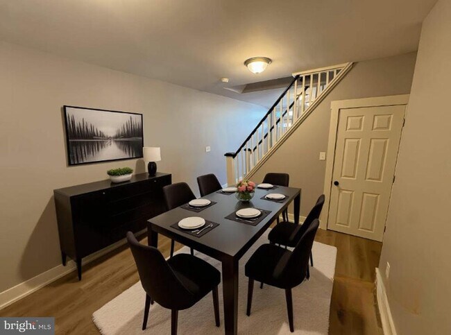 Building Photo - 1224 Green St