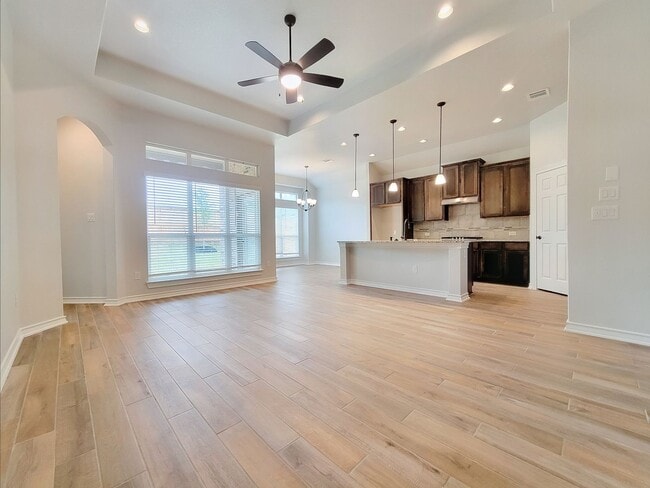 Building Photo - 4413 Royal Oak Blvd