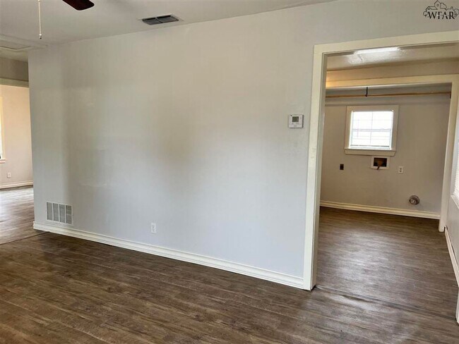 Foto del edificio - 2 Bed 1 Bath County Home Close To Town!