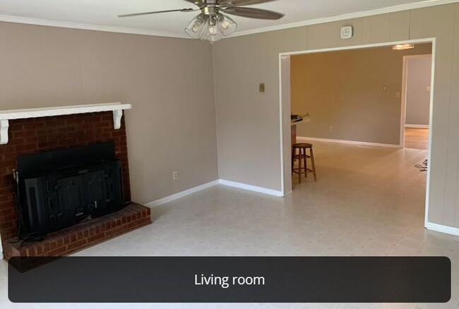 Building Photo - 924 Sunbury Dr