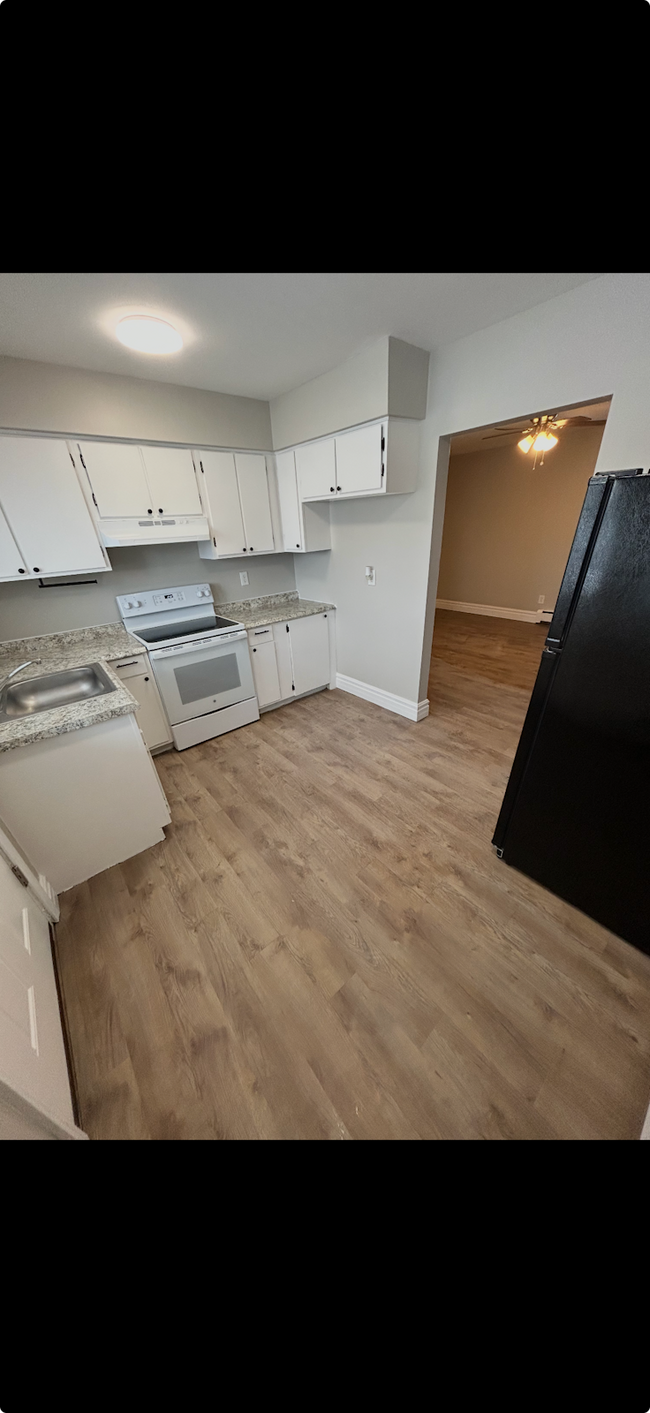 Foto del edificio - 10678 E Holly Rd