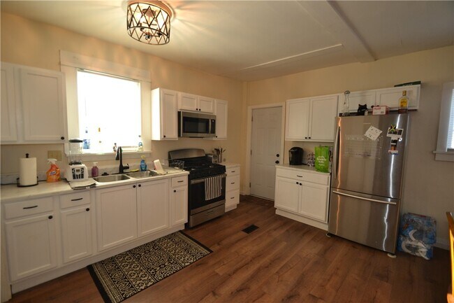 Foto del edificio - 505 E Main St