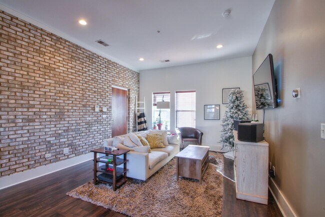 Photo - 3204 Long Blvd Townhome