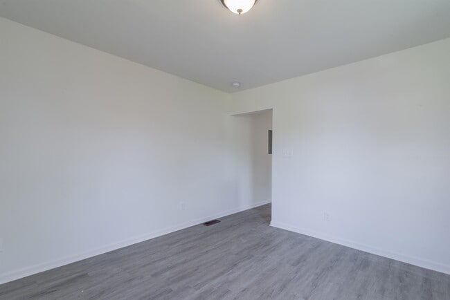 Building Photo - 4513 Willard St