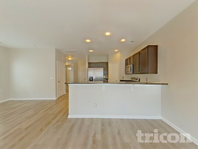 Building Photo - 221 Chestnut Oak Ln