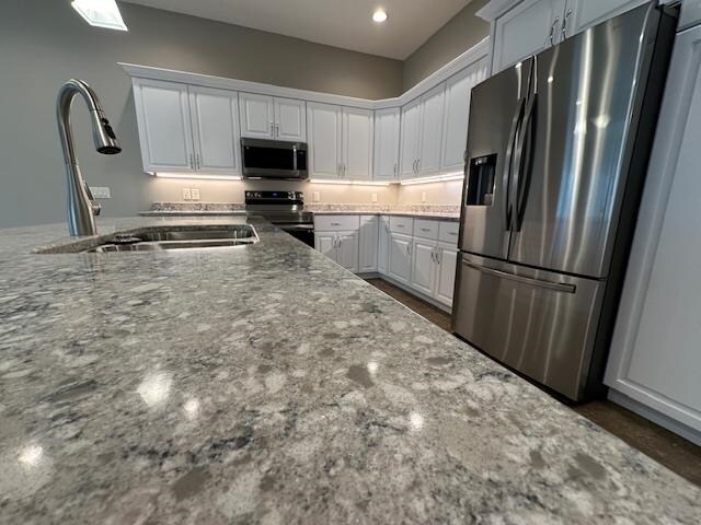 Foto del edificio - 3232 Plum Tree Ln