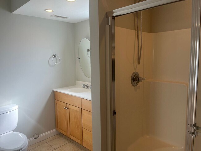 Building Photo - King Light, LLC