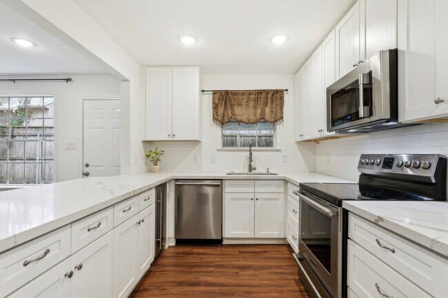 Foto del edificio - 1415 Homer St