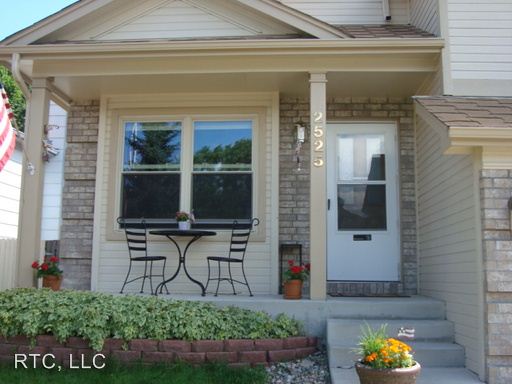 Building Photo - 2525 Covington Pl