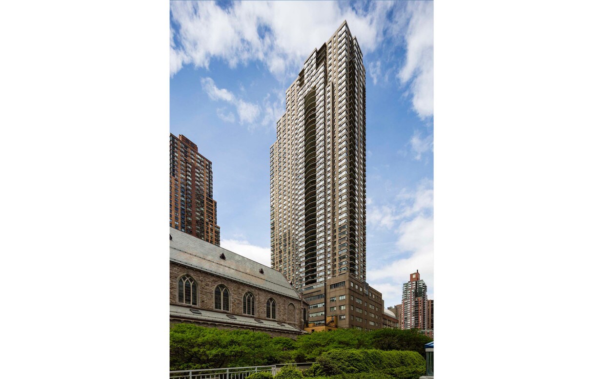 Foto principal - 124 West 60th Street