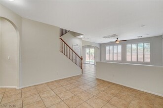 Building Photo - 9734 Maspalomas St