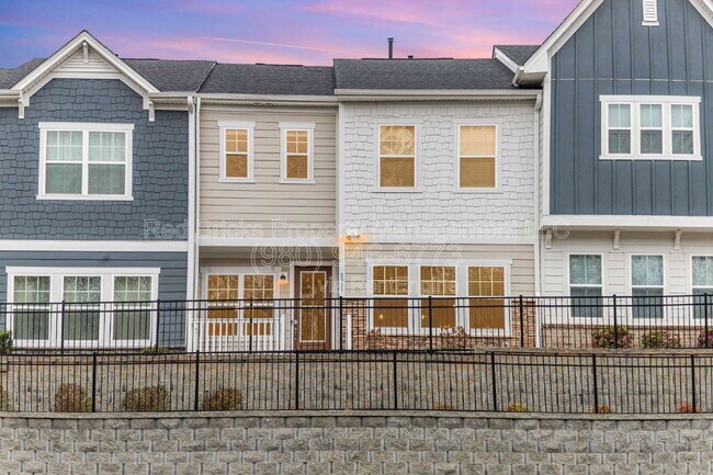 Photo - 8929 Peatland Aly Townhome