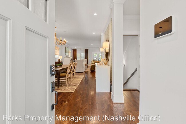Foto del edificio - 5 br, 4.5 bath House - 1010A Caldwell Ave