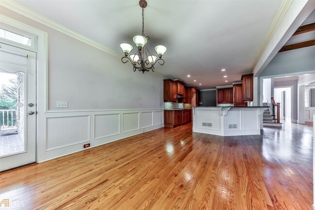 Building Photo - 143 Cedar Woods Tr