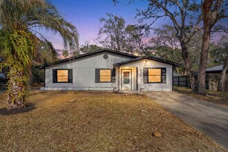 Building Photo - 229 Bonita Rd