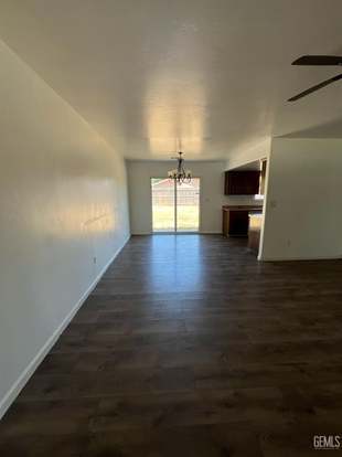 Foto del edificio - 476 Emily Way