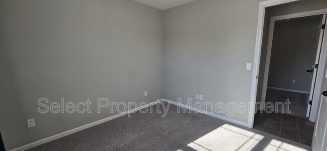 Building Photo - 353 Zebulon Cove