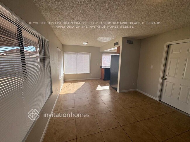 Building Photo - 5025 N 69th Ave