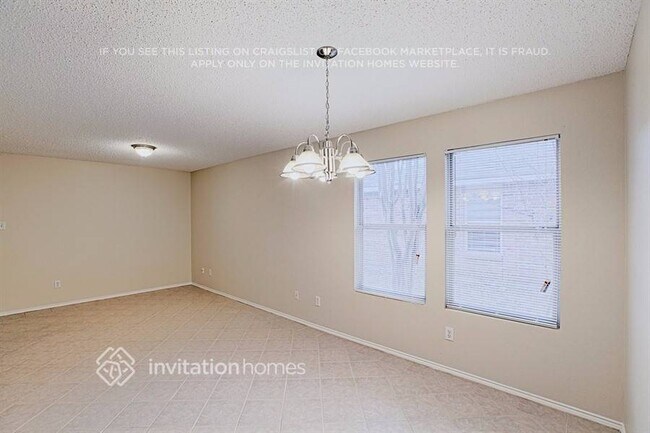 Foto del edificio - 4604 Bellcrest Dr