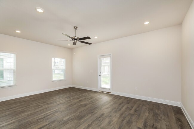 Foto del edificio - 1655 Caleigh Ct