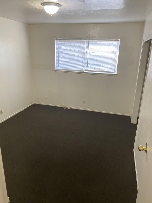 Foto principal - 1071 81st Ave