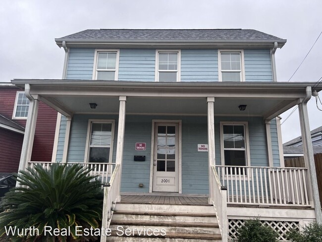 Building Photo - 2 br, 1.5 bath House - 2008 N. Robertson St.