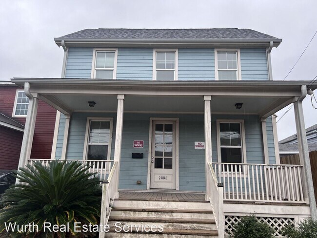 Foto del edificio - 2 br, 1.5 bath House - 2008 N. Robertson St.