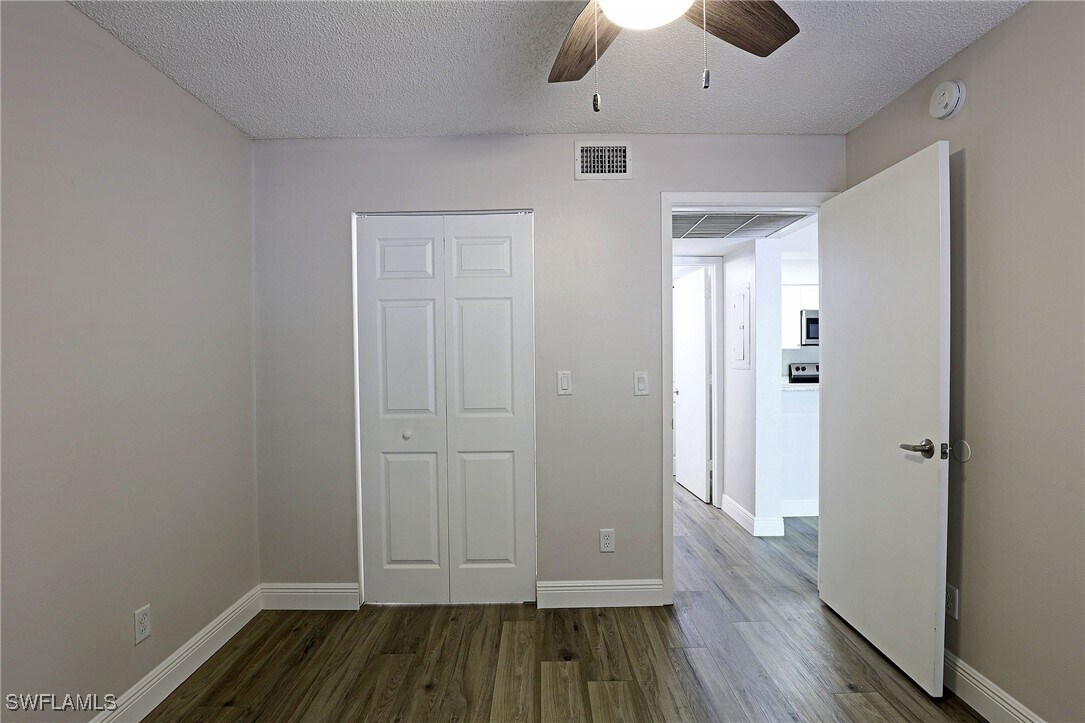 Foto del edificio - 5305 Summerlin Rd