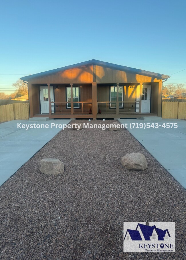 Building Photo - 632-634 Edna Ln