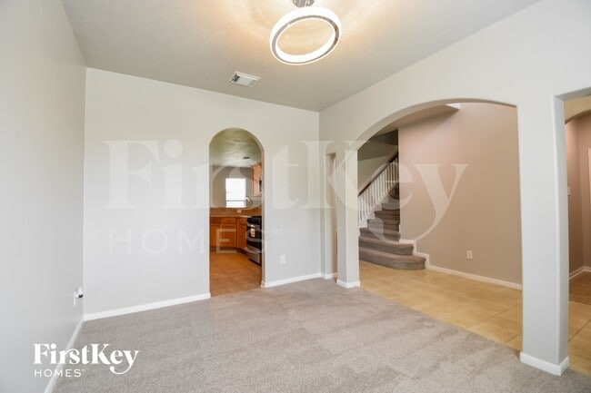 Foto del edificio - 10803 Goldfinch Rd