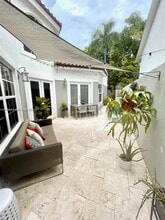 Building Photo - 3070 Allamanda St