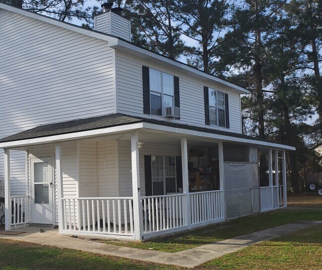 Building Photo - 228 Plantation Rd