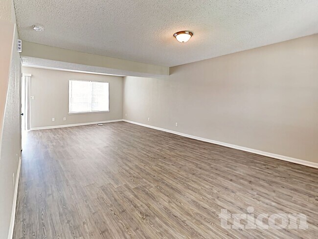 Building Photo - 1460 Egret Ln