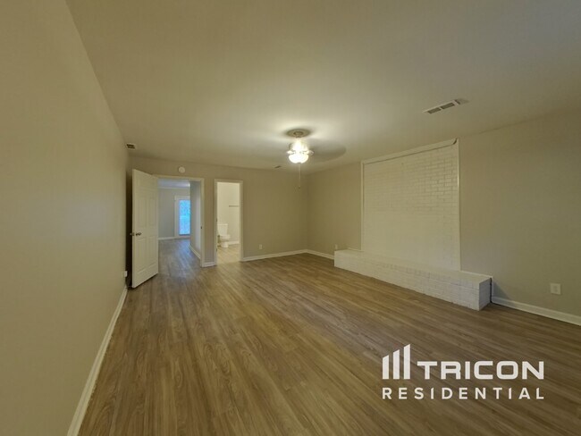 Foto del edificio - 5737 Lawn Meadow Dr