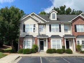 Building Photo - 101 Humberside Dr