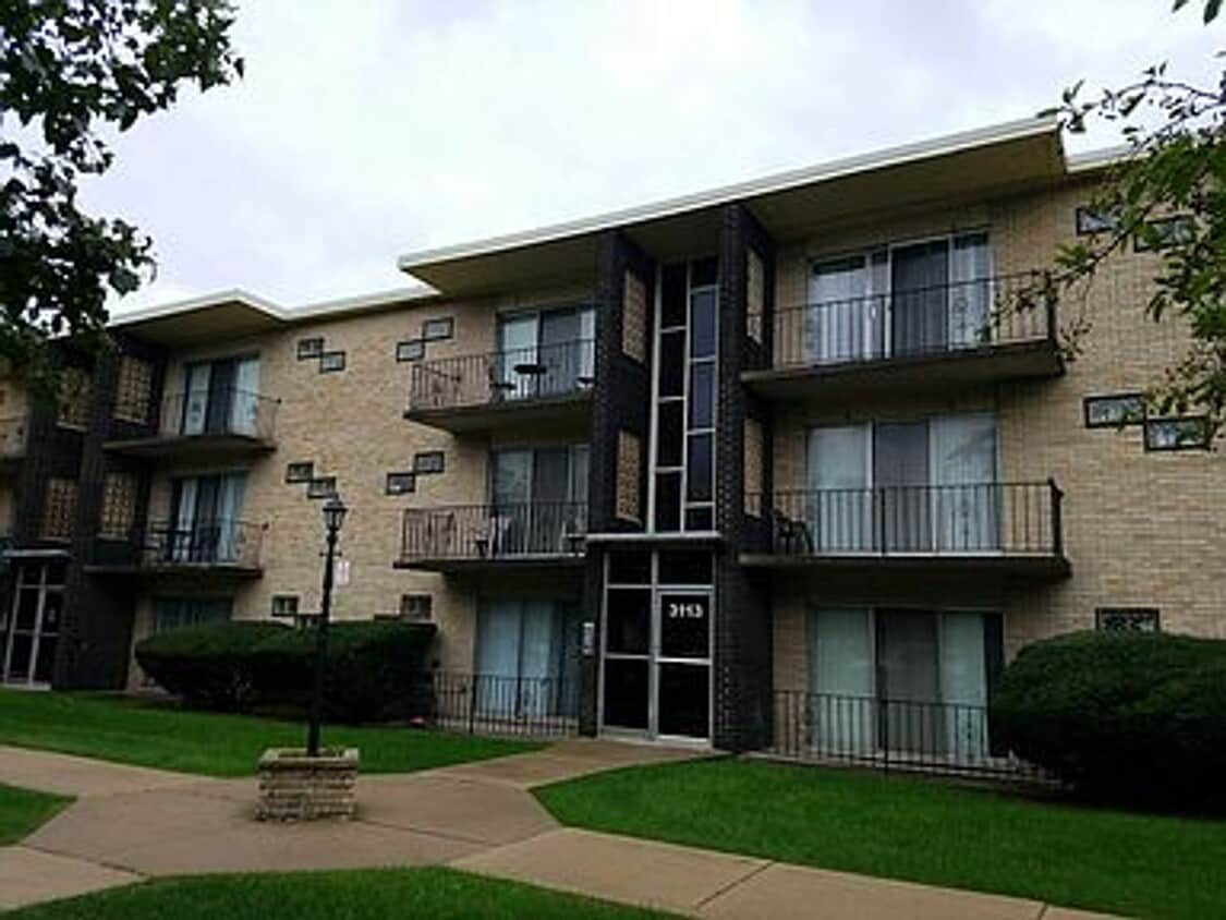 Primary Photo - Beautifully Updated 2-Bedroom Condo