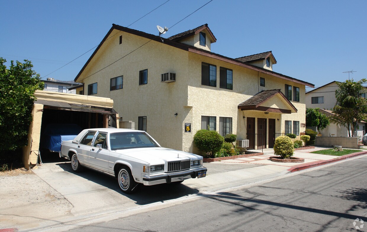1720 Elliott Dr, Burbank, CA 91504 Apartments in Burbank, CA