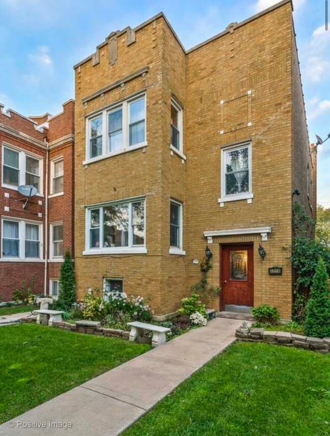 Building Photo - 5011 N Lawndale Ave