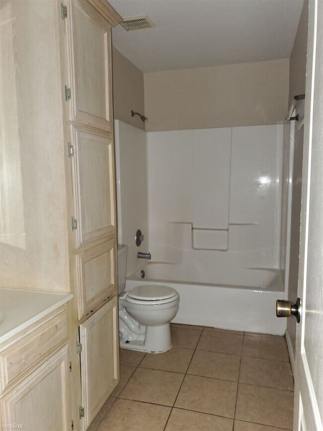 Foto del edificio - 3 br, 2 bath Duplex - 20563 Alta Vista Ct