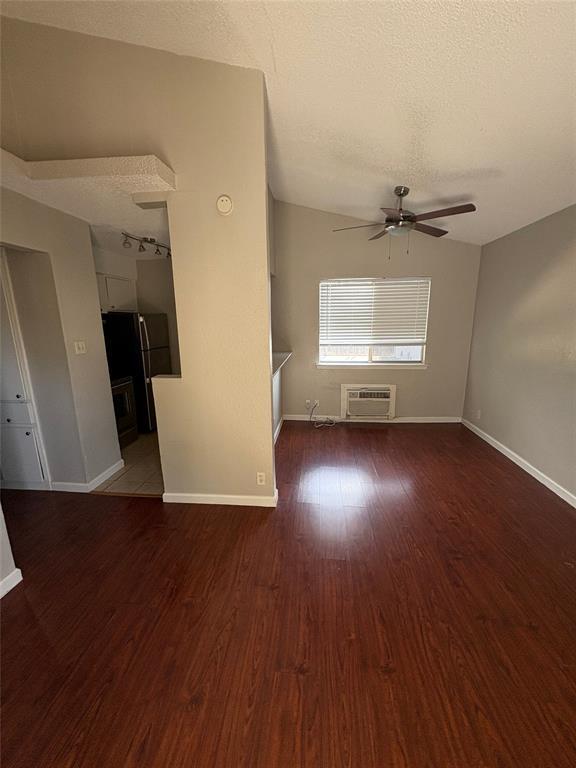 Foto del edificio - 4314 Gillis St
