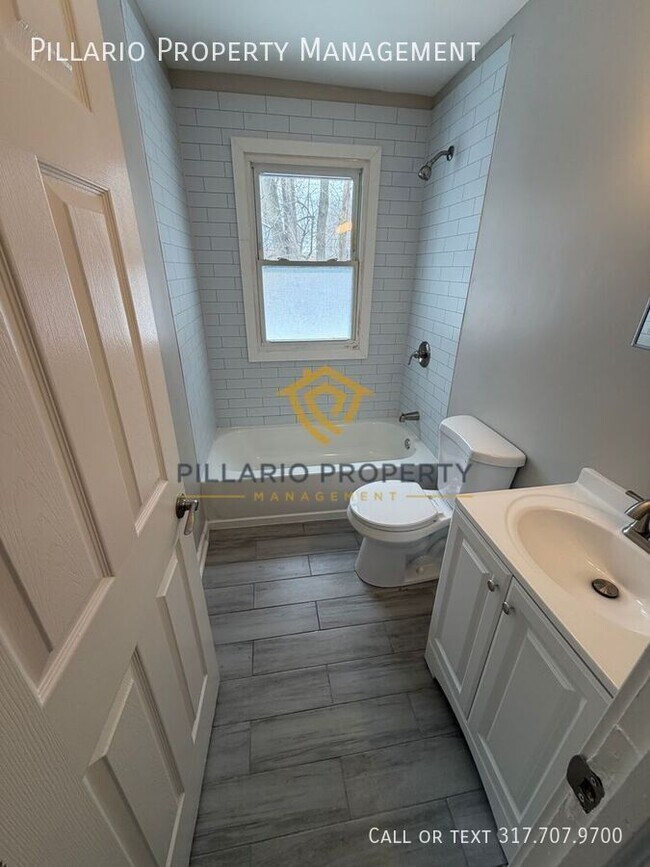 Foto del edificio - 6116 Gifford St