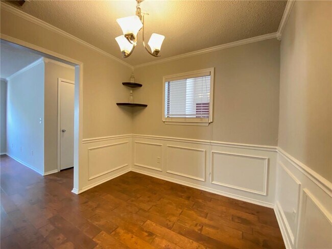 Building Photo - 1414 Huntingdon Chase
