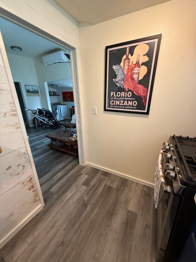 Foto del edificio - 1210 Woodland Ave