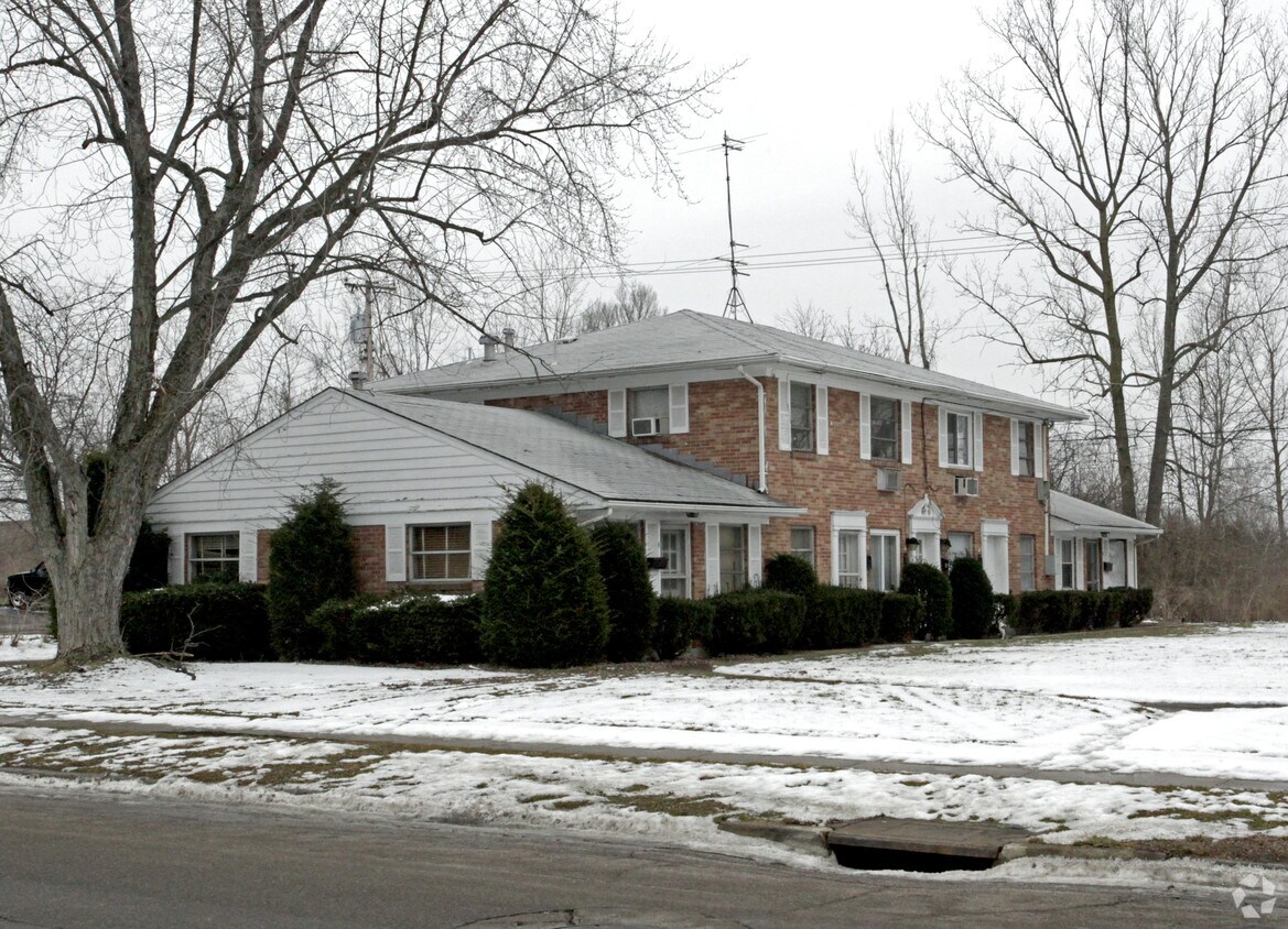 3380 Valerie Arms Dr, Dayton, OH 45405 Apartments in Dayton, OH